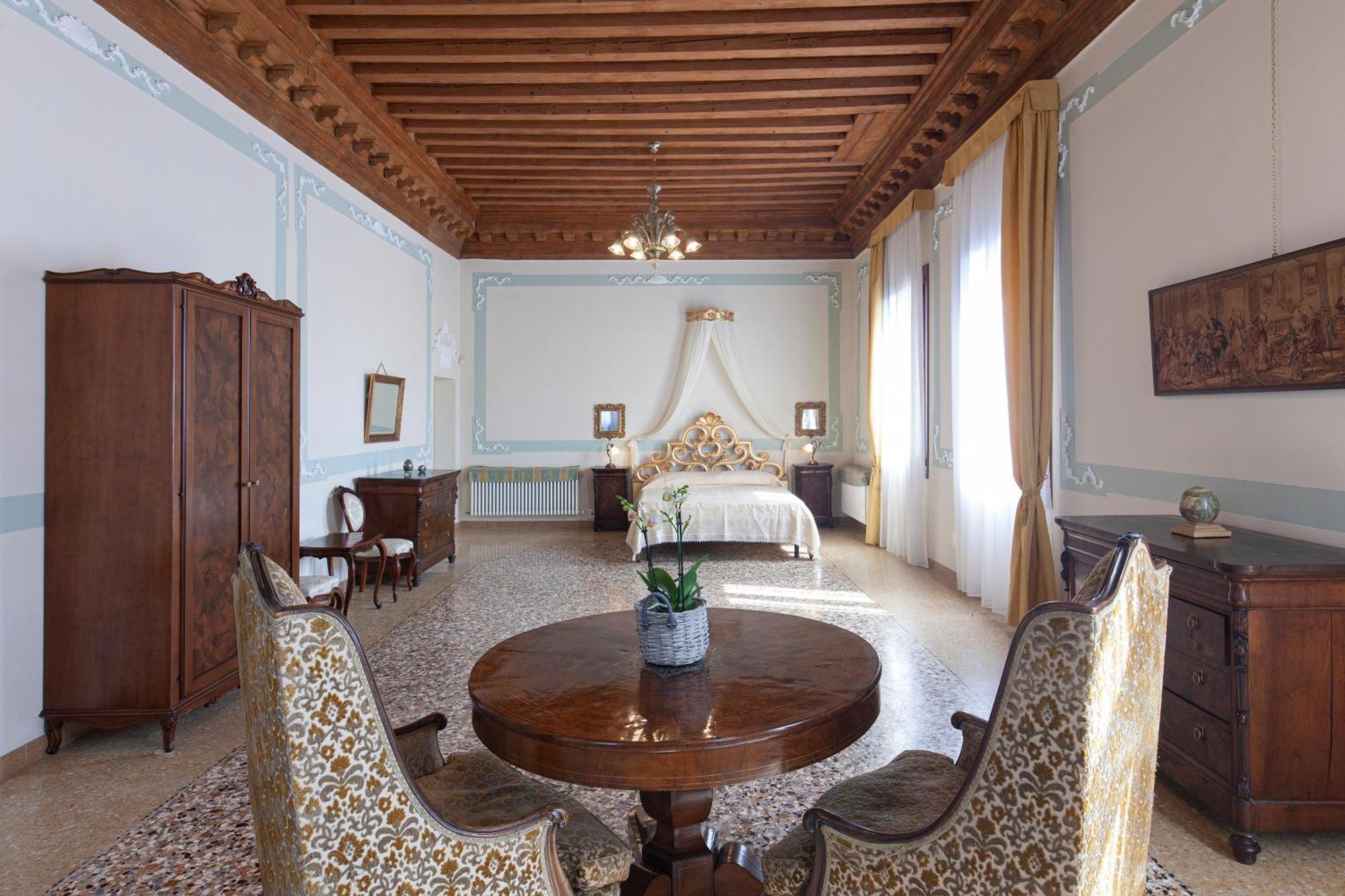 Luxury Apartment Pesaro Papafava Venice Exterior photo