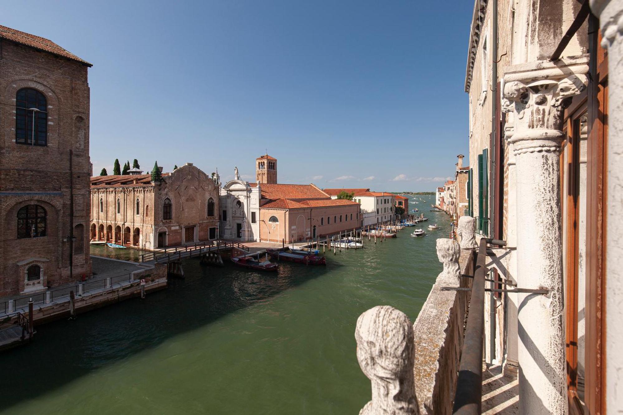 Luxury Apartment Pesaro Papafava Venice Exterior photo