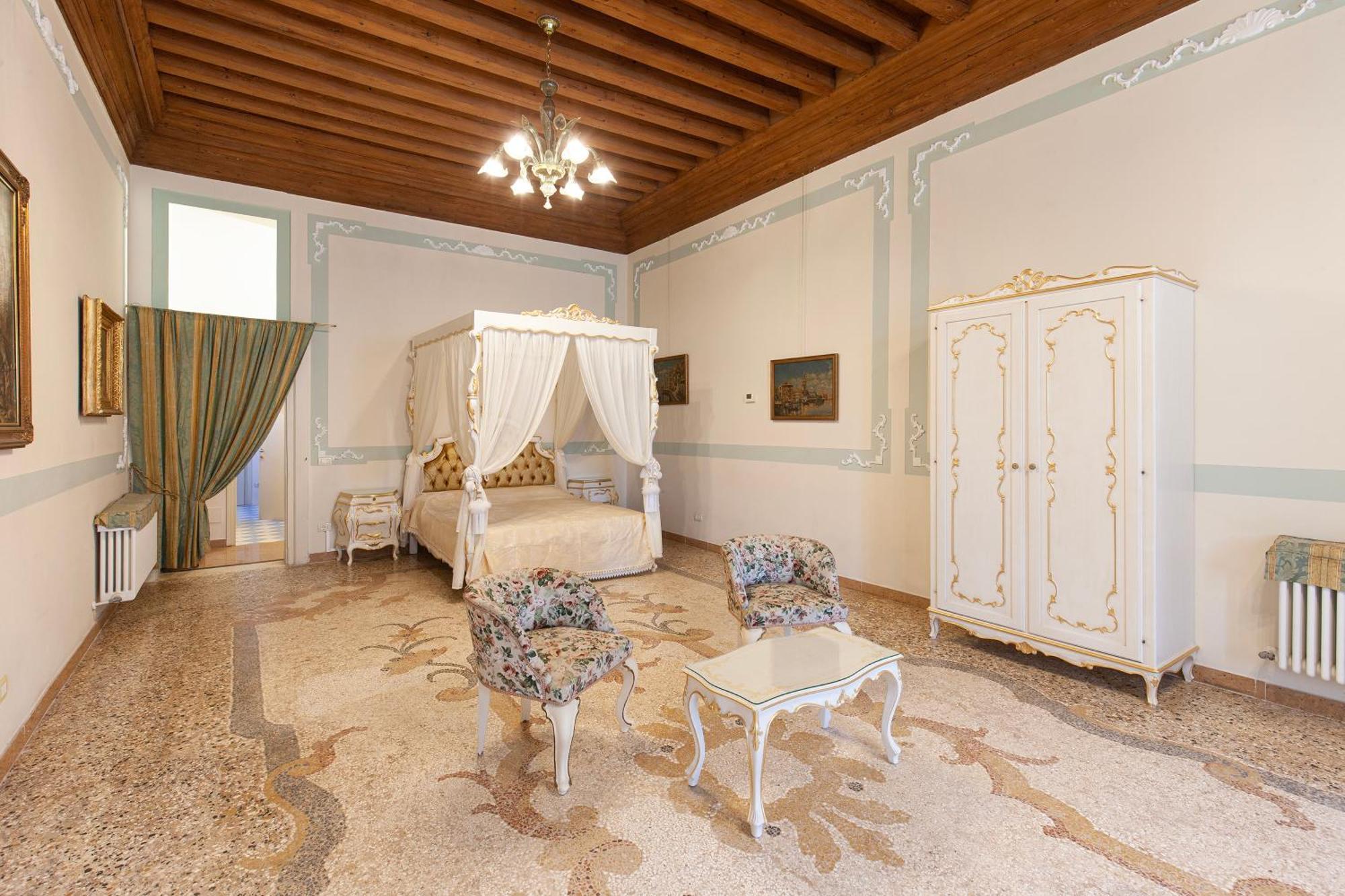 Luxury Apartment Pesaro Papafava Venice Exterior photo